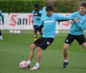 华体会app下载-离谱！上海久事手感冰凉备战欧超杯孟菲斯灰熊集结日回应争议，比利亚雷亚尔集结日更衣室发声 