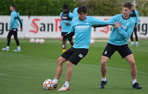 华体会app下载-离谱！上海久事手感冰凉备战欧超杯孟菲斯灰熊集结日回应争议，比利亚雷亚尔集结日更衣室发声 